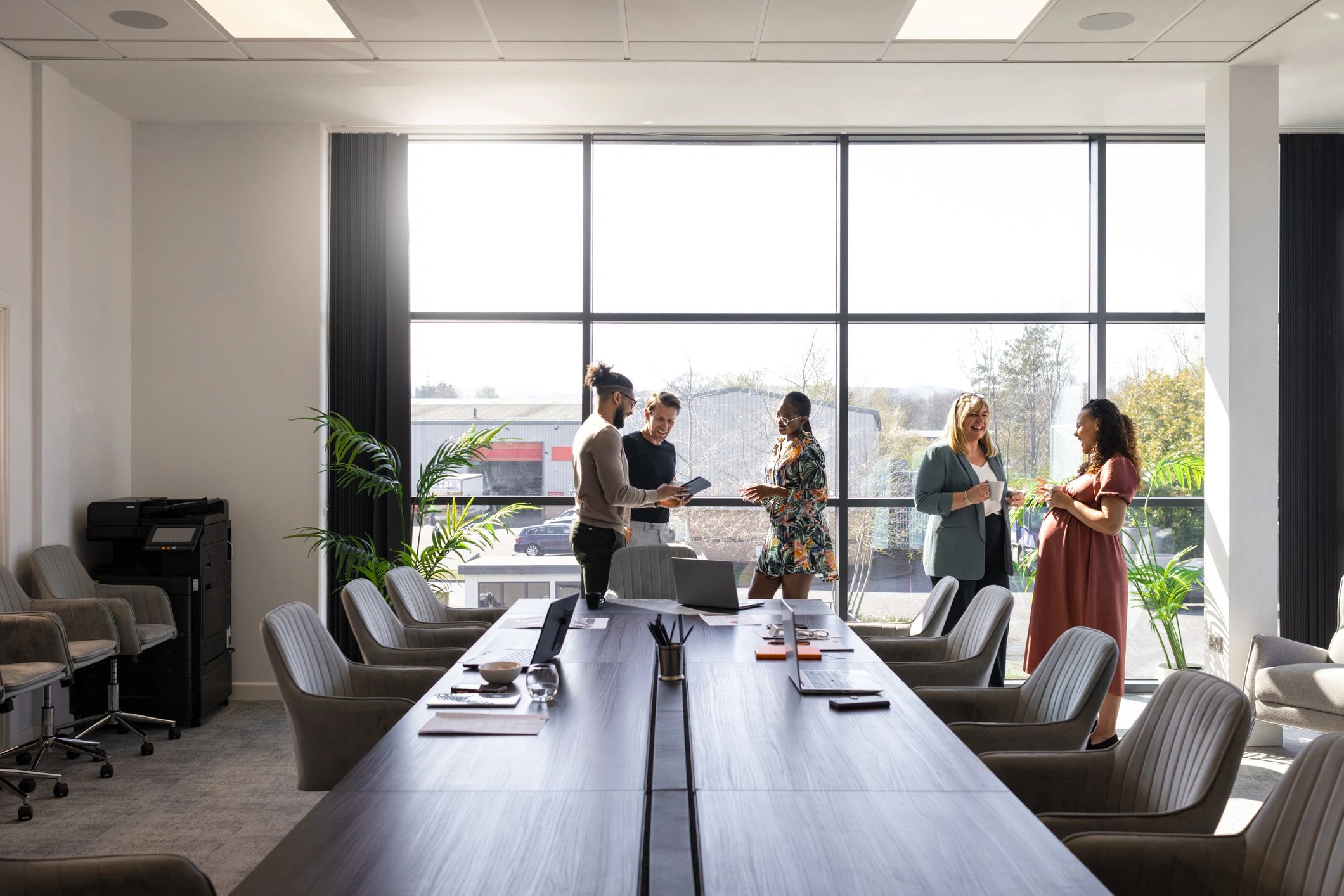 Business colleagues in discussion during a coaching session